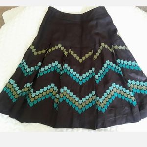 Ann Taylor Loft Size 2 Skirt 100% Linen Embroidered Zip Closure Lined